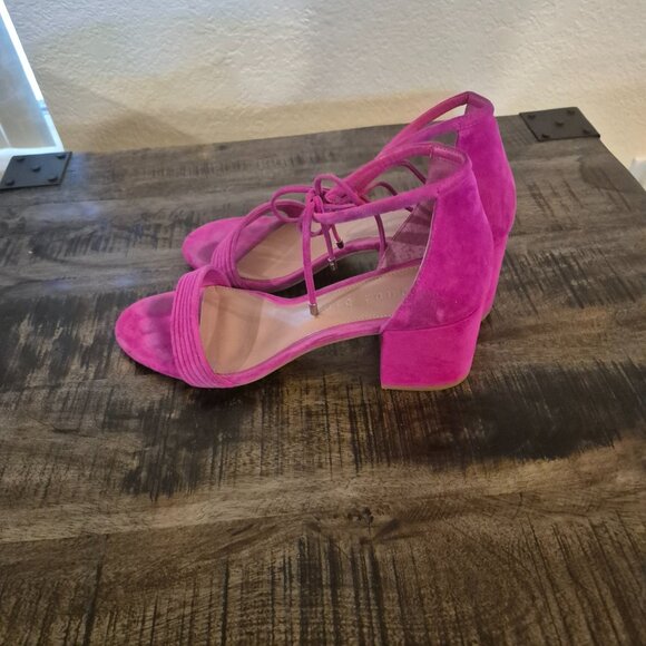 Gianni Bini Fuchsia Rhiaann Suede Block Heels - Picture 2 of 6